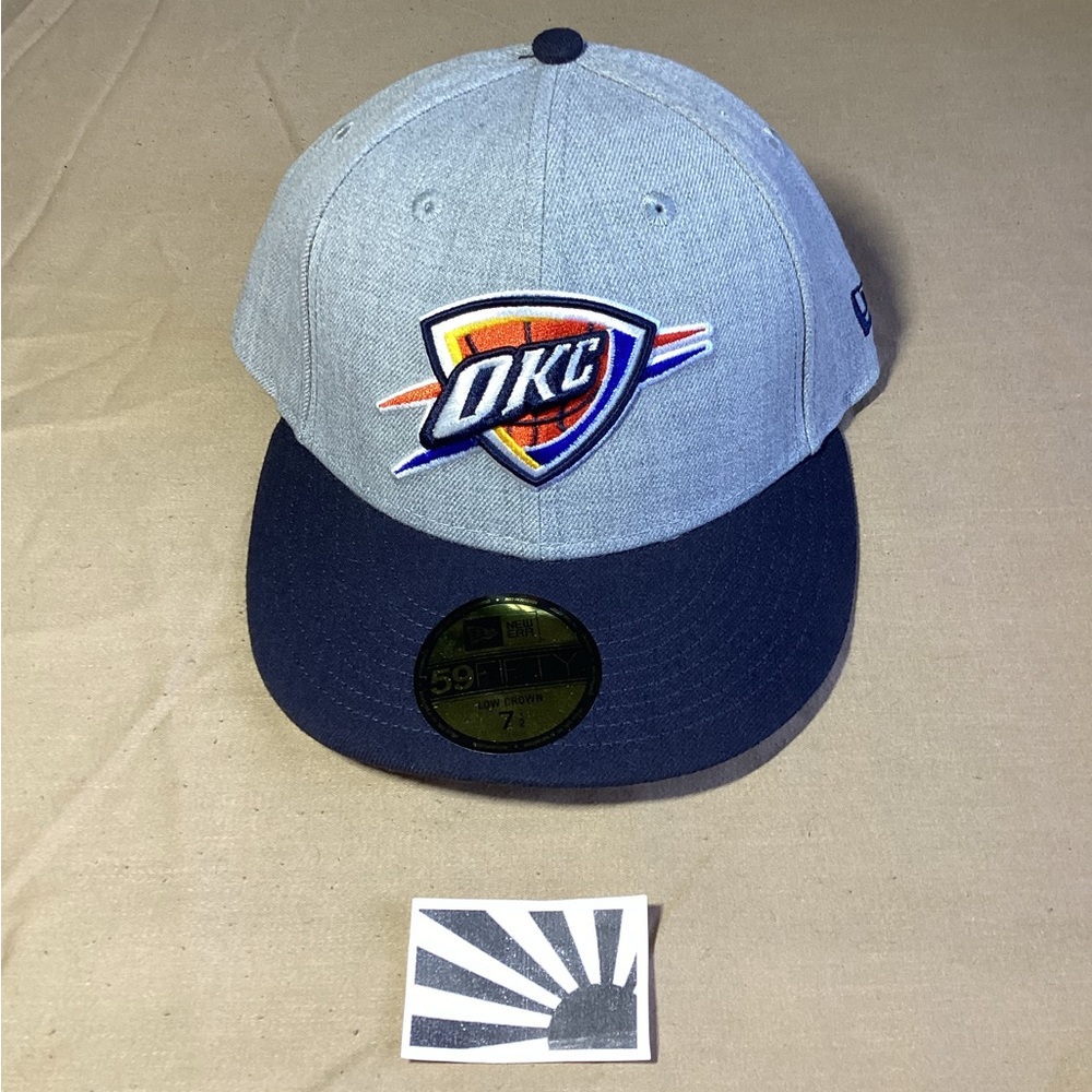 New Era OKC Thunder NBA 59FIFTY Low Profile (LC) Two-Tone Fitted Hat